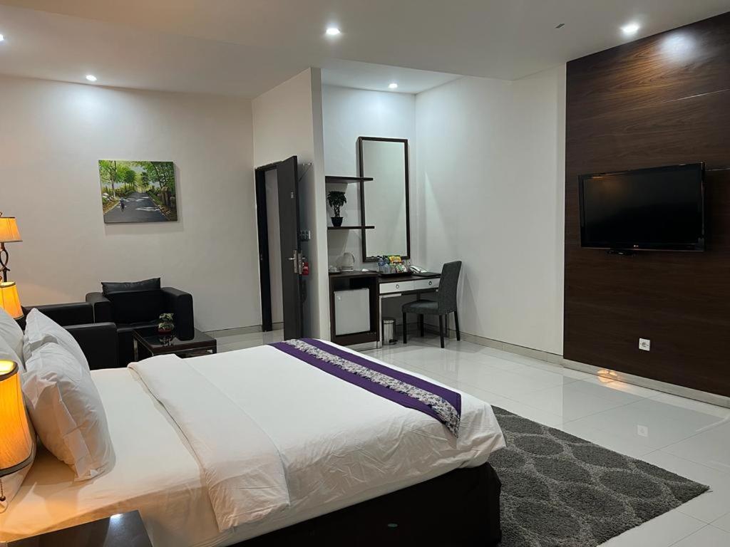 Ayla City Hotel Sorong Exterior foto